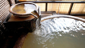 ウトロ温泉｜知床最大の温泉地