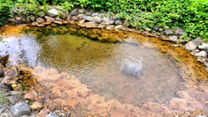 湯ノ岱温泉河川敷の湯|河川敷に湧き出る温泉